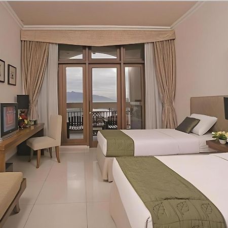 Le Beringin Hotel Salatiga Eksteriør billede